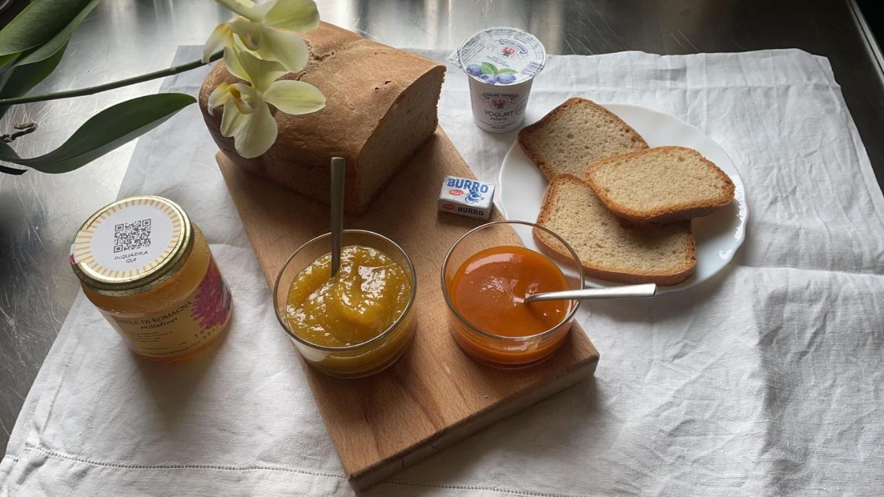 Beb Montefratta Panzió Fratta Terme Kültér fotó