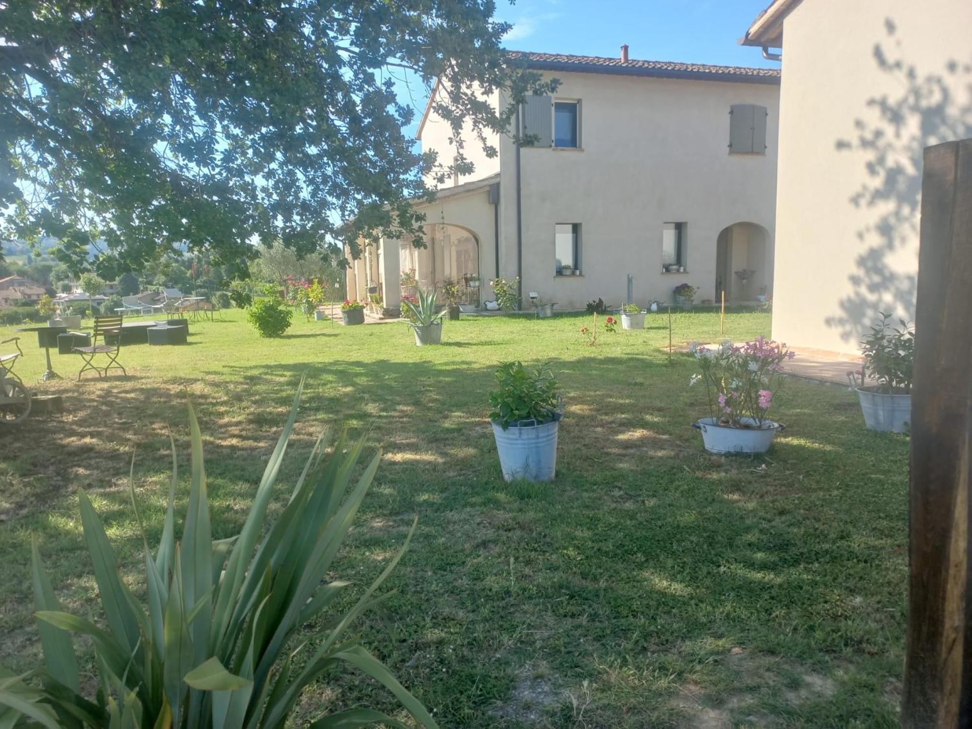 Beb Montefratta Panzió Fratta Terme Kültér fotó